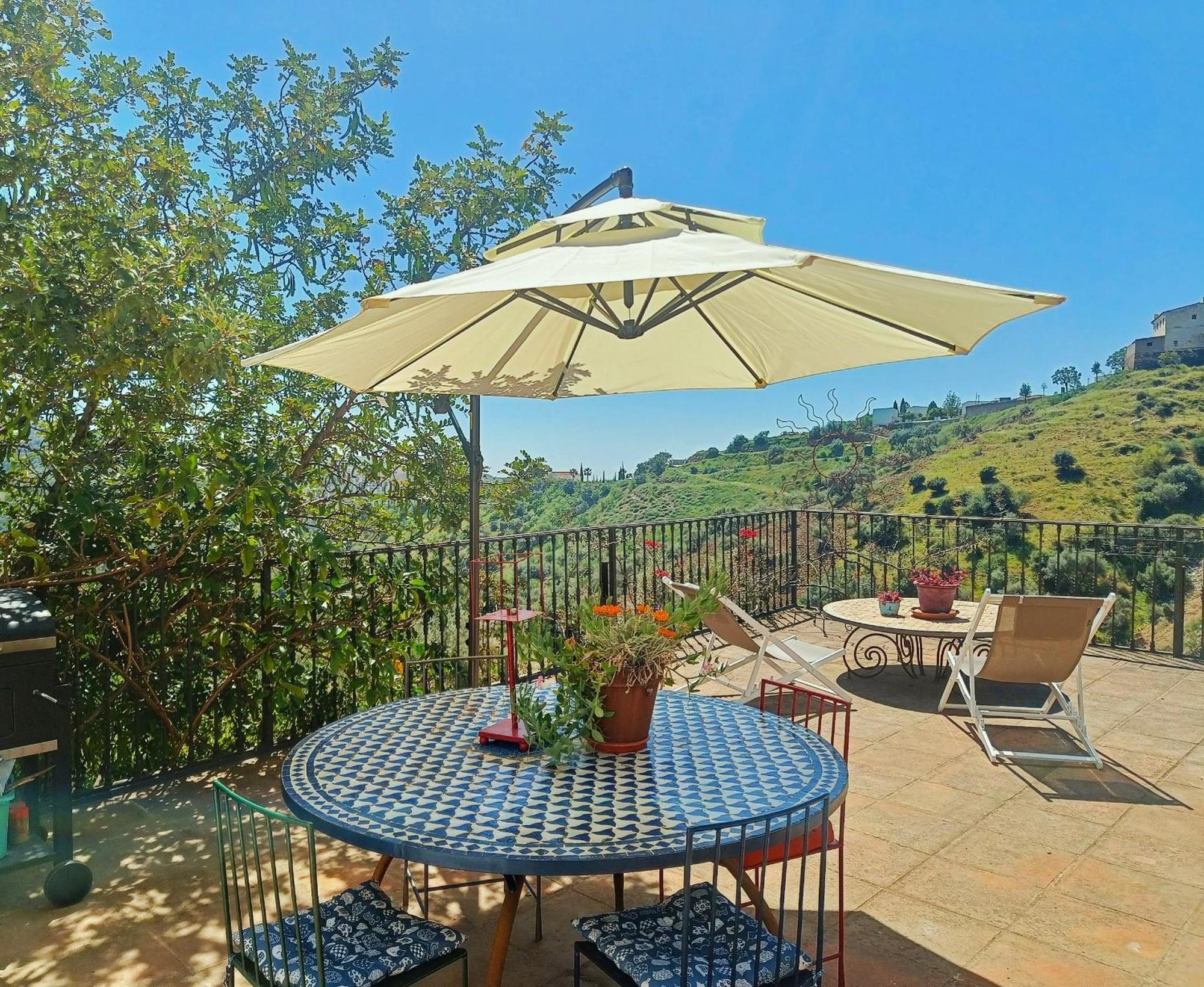 Casa Medina - Private With Terrace And Sea View, 25 Minutes From Malaga Vakantiehuis