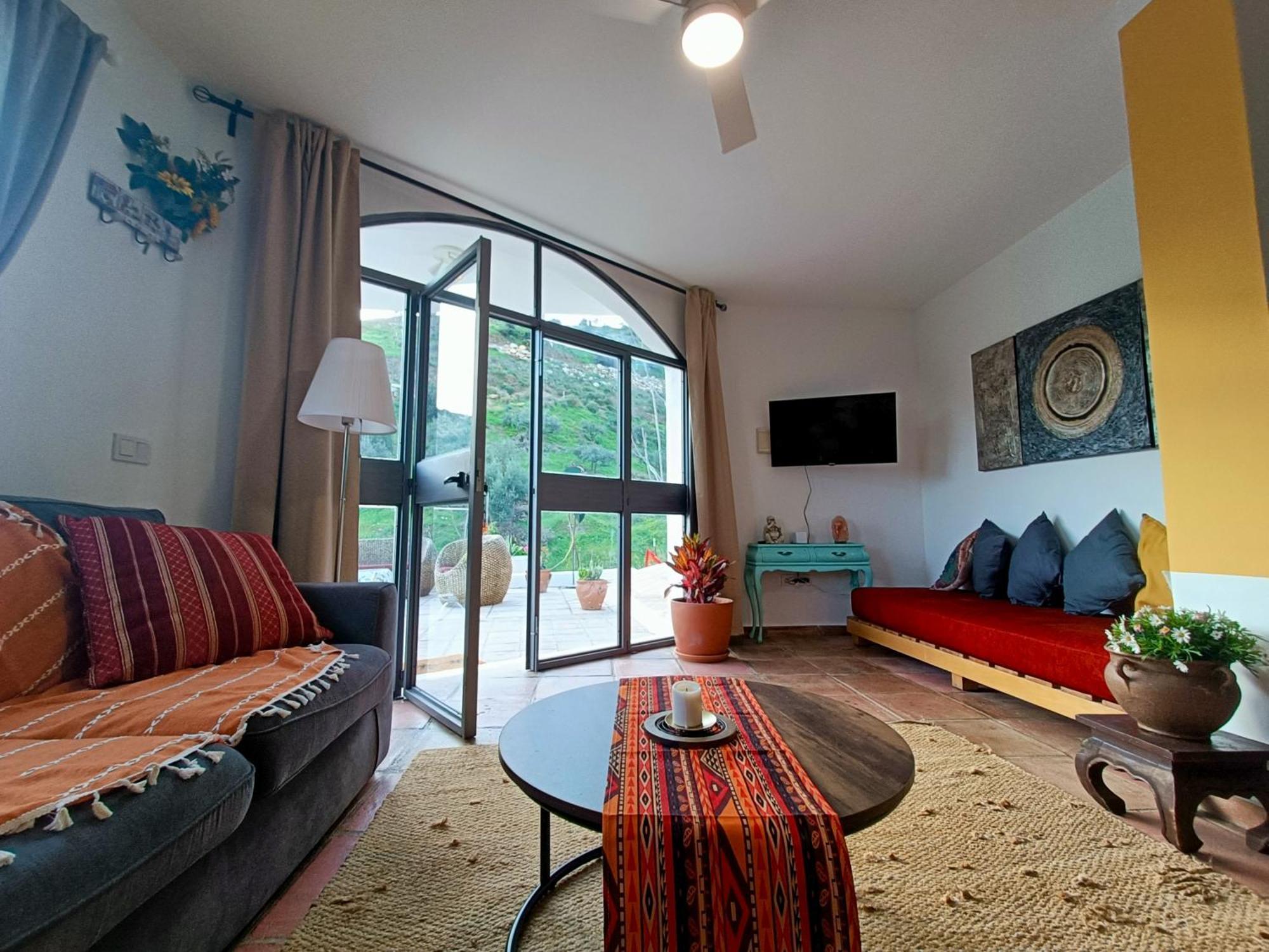 Casa Medina - Private With Terrace And Sea View, 25 Minutes From Malaga Vakantiehuis Moclinejo